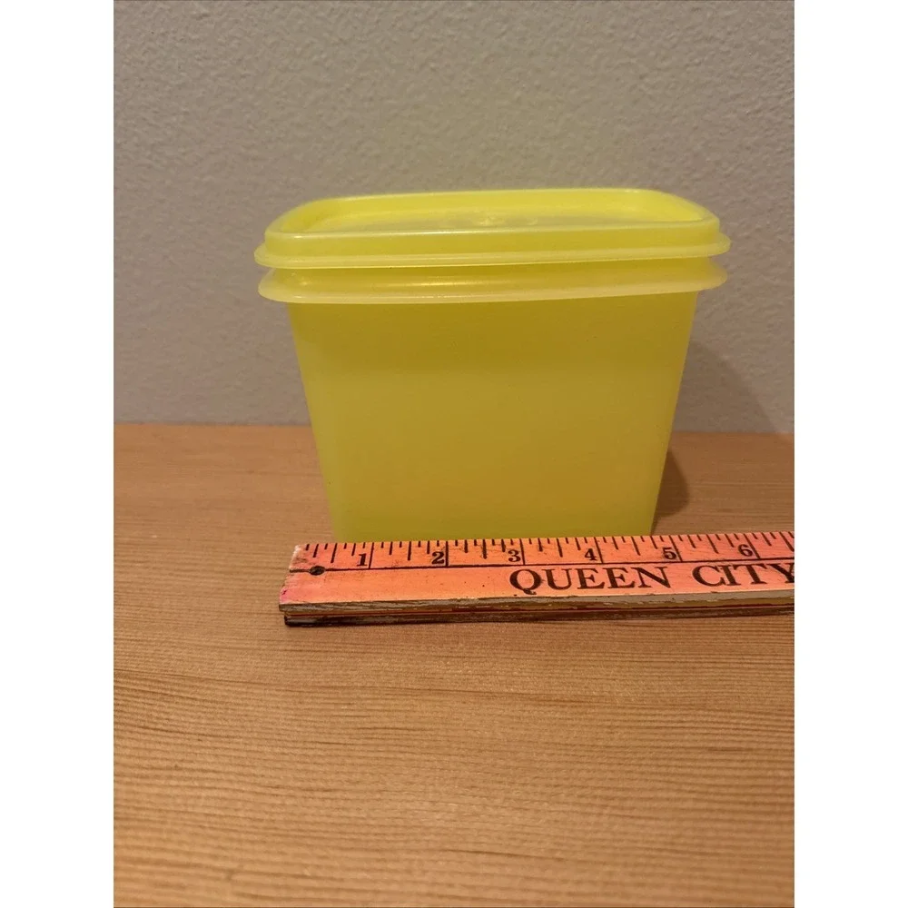 Tupperware Vintage Yellow‎ Rectangle Storage Container w/Lid #1243-2